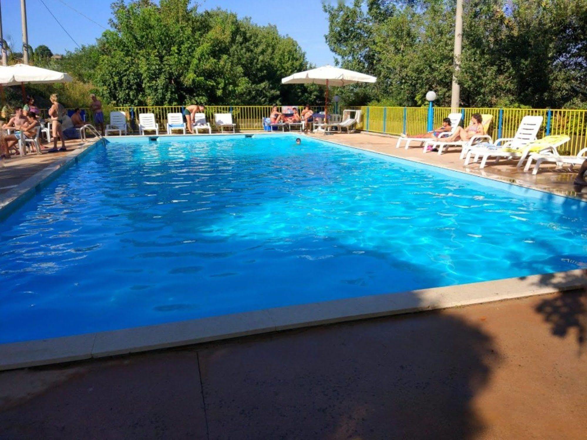 Hotel La Meridiana Urbino Esterno foto